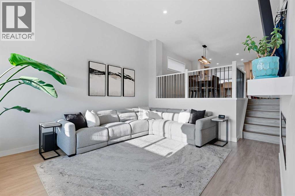 305 Sundown Road, Cochrane