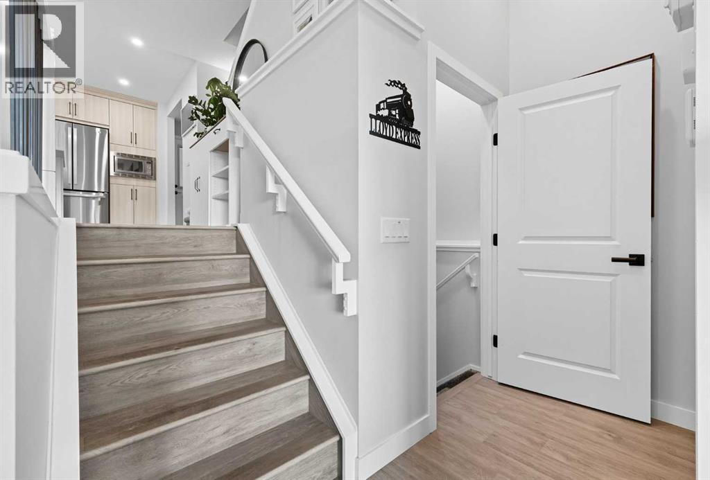 305 Sundown Road, Cochrane