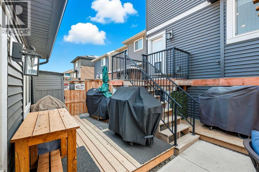 305 Sundown Road, Cochrane