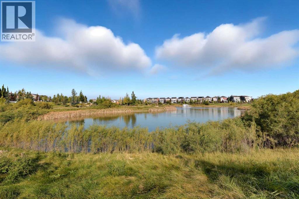 305 Sundown Road, Cochrane