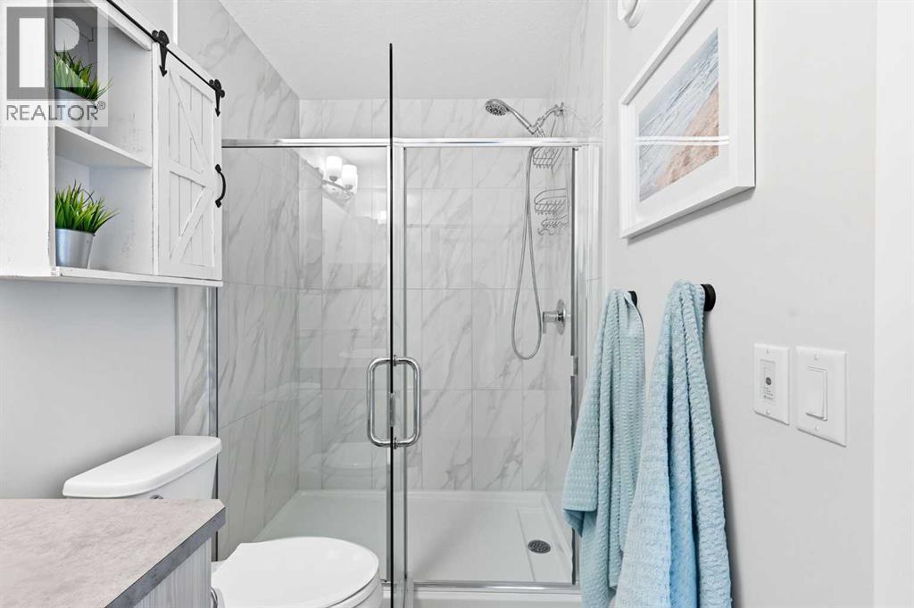 305 Sundown Road, Cochrane