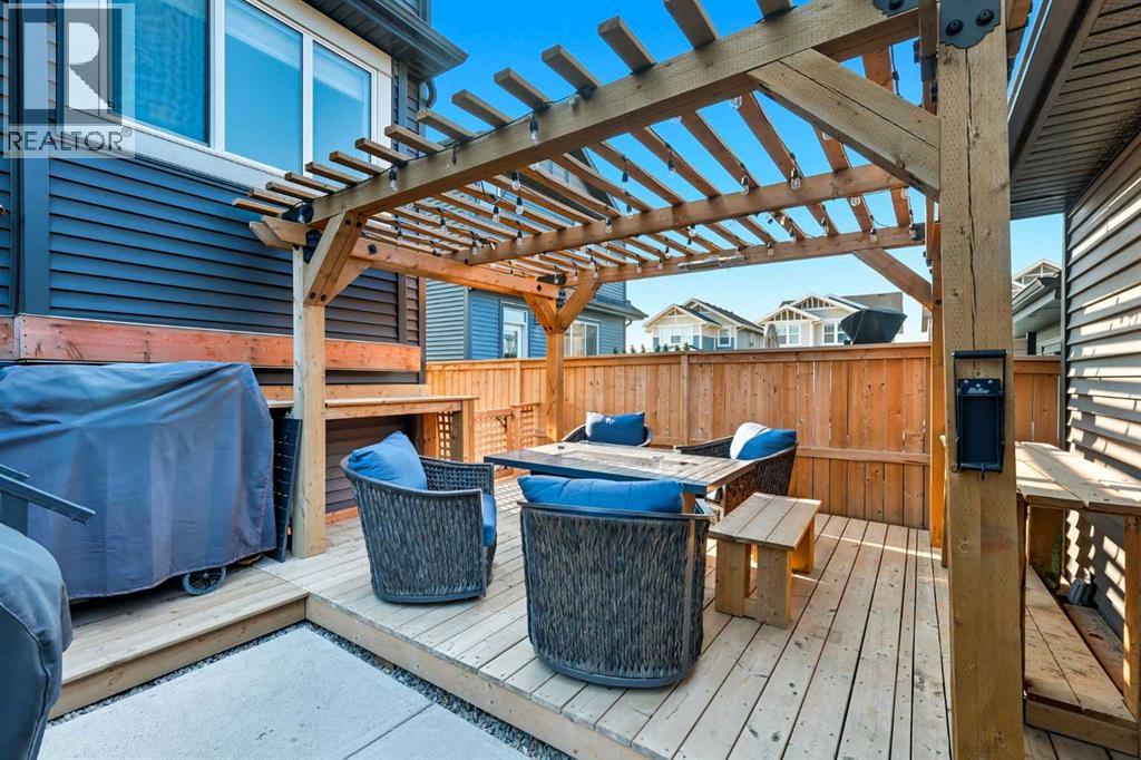 305 Sundown Road, Cochrane