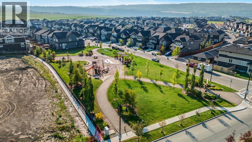 305 Sundown Road, Cochrane