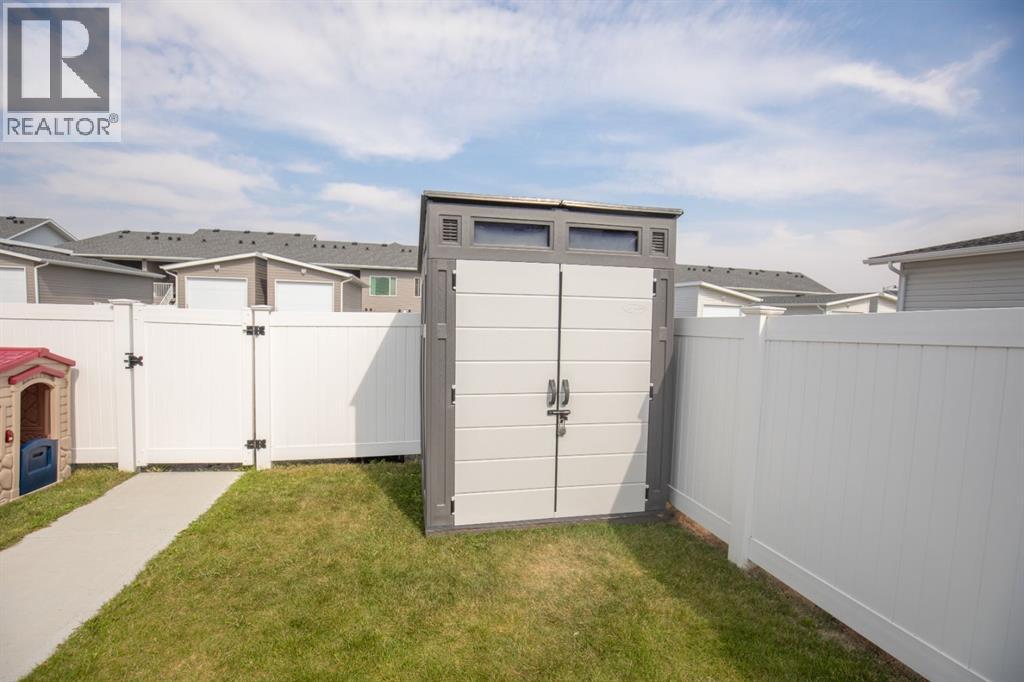 Single Family House Bi-level for Sale in  Evergreen Way Evergreen Red Deer 