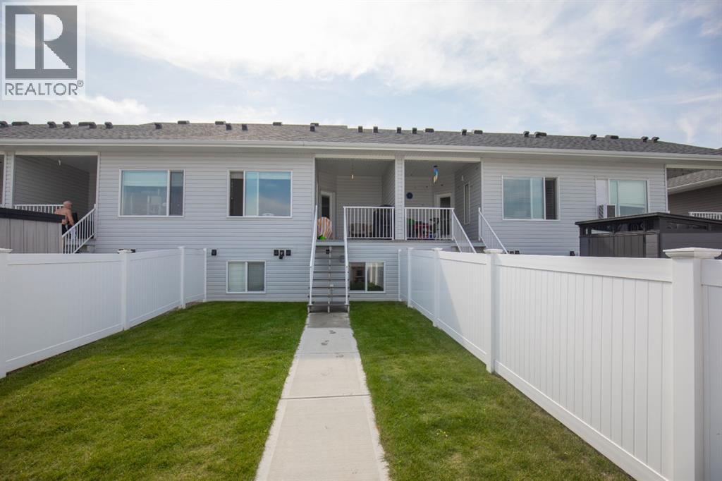 Single Family House Bi-level for Sale in  Evergreen Way Evergreen Red Deer 