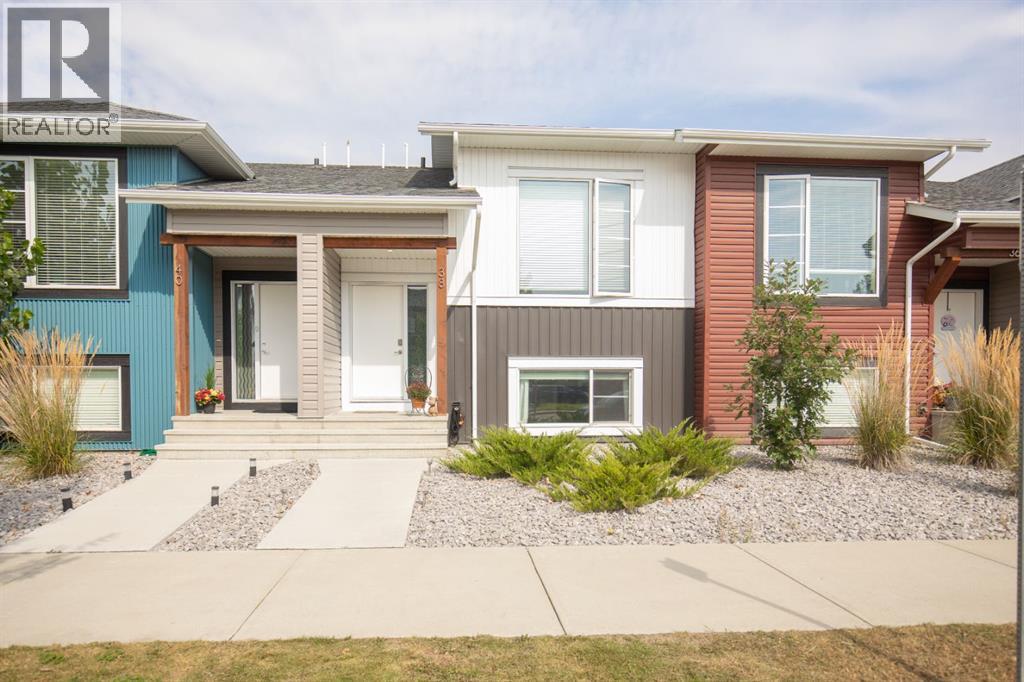 Single Family House Bi-level for Sale in  Evergreen Way Evergreen Red Deer 
