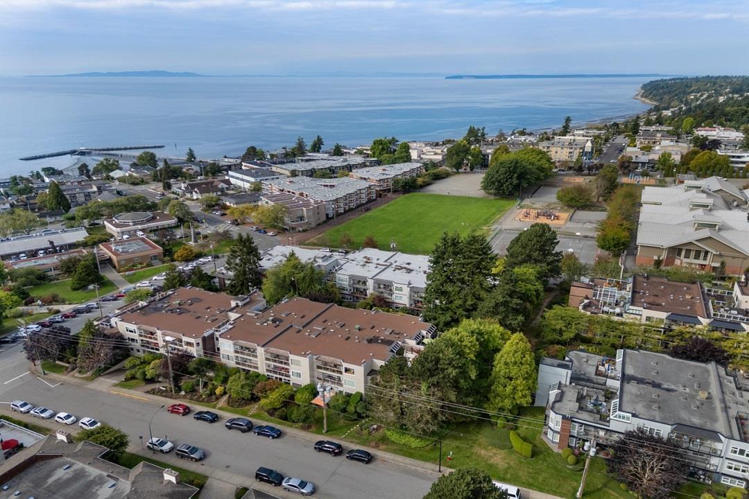 407 1225 MERKLIN STREET, White Rock