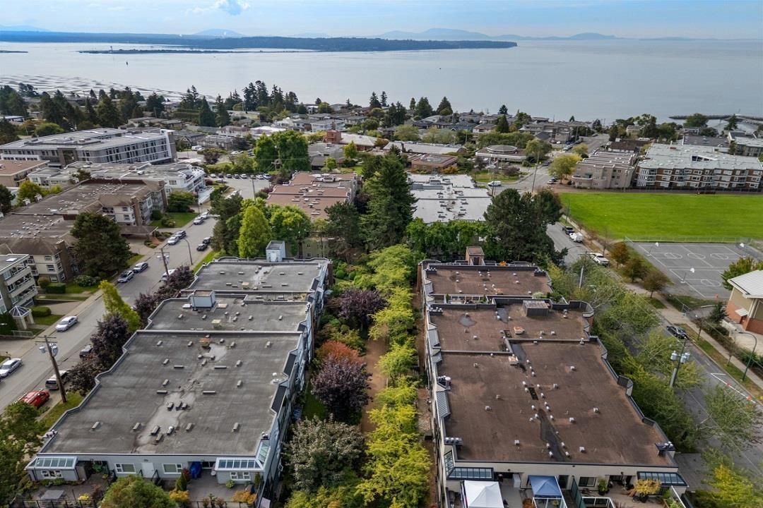 407 1225 MERKLIN STREET, White Rock