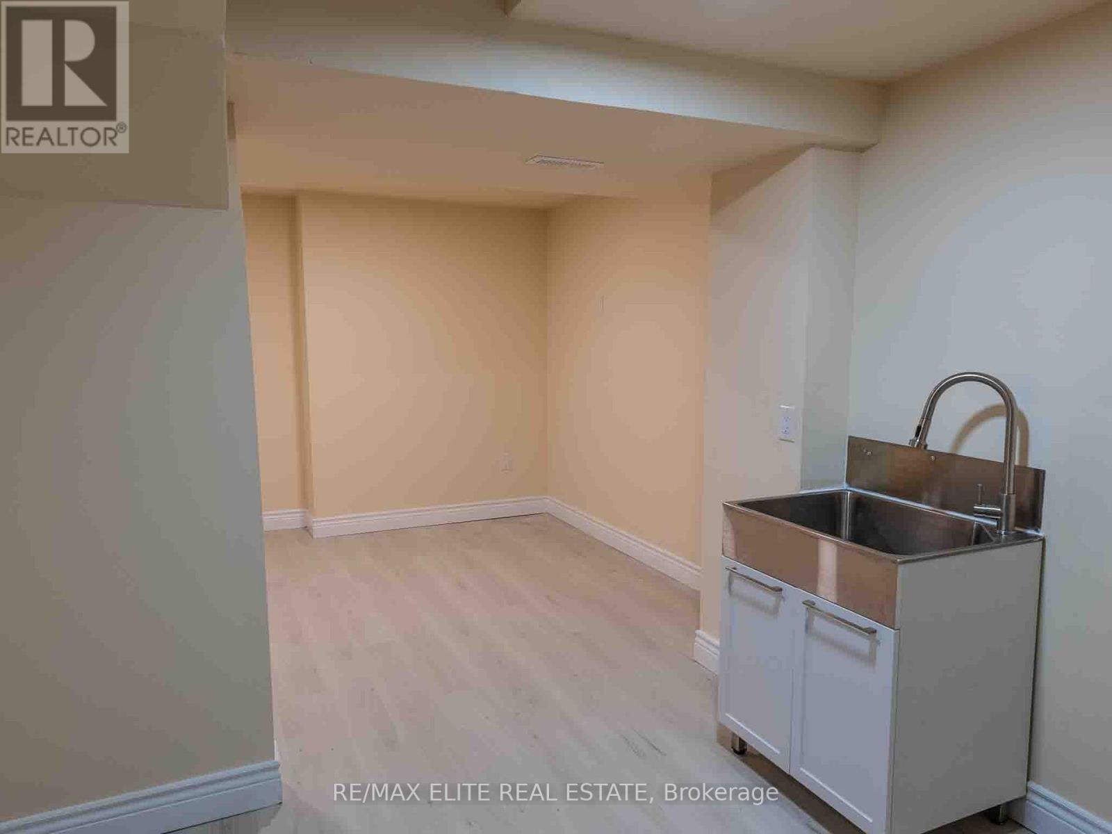 Single Family House for Sale in  GOULD LANE Vaughan (Patterson) 