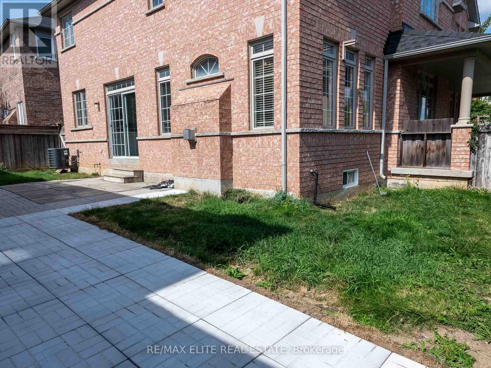 Single Family House for Sale in  GOULD LANE Vaughan (Patterson) 