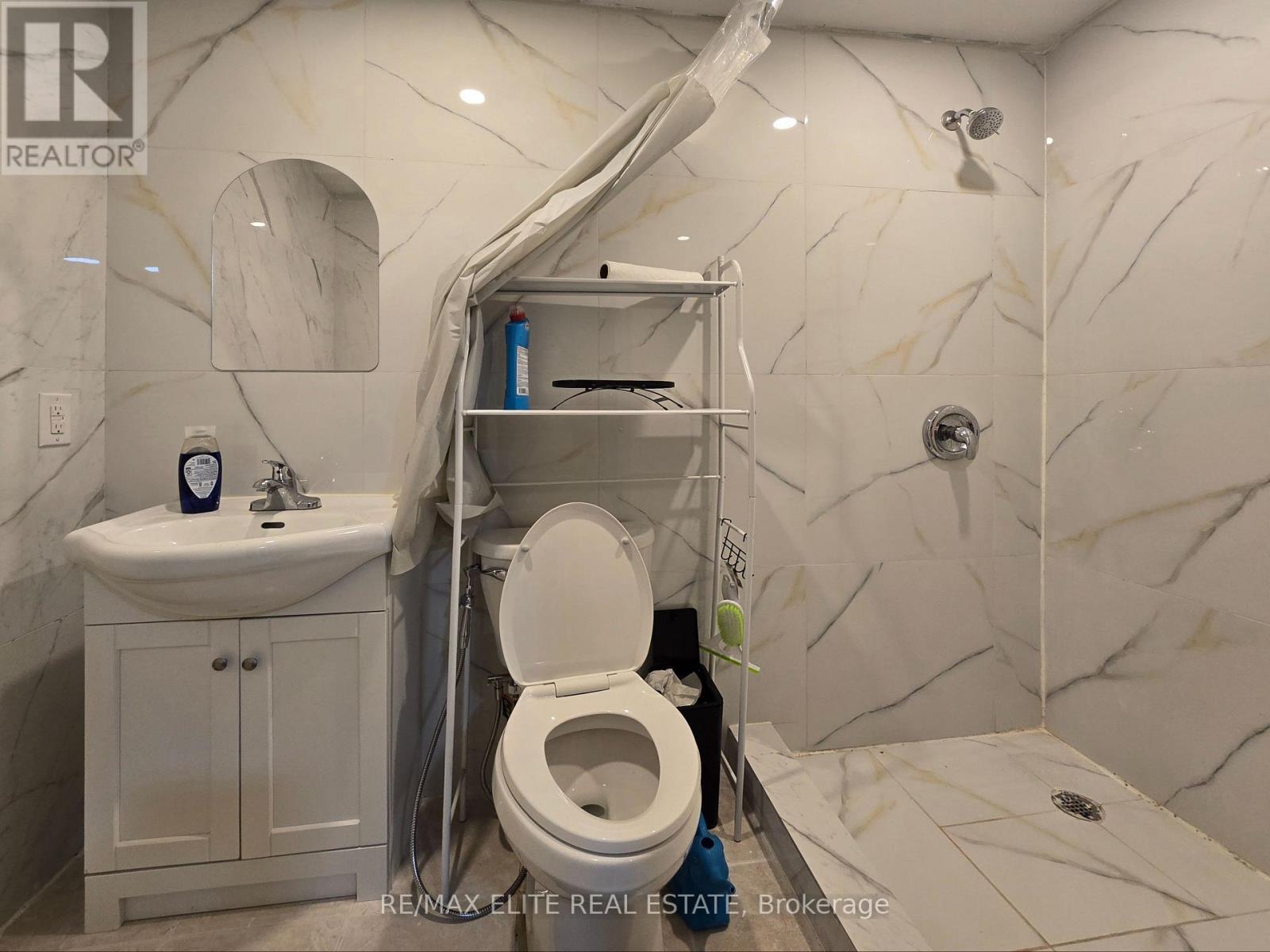 Single Family House for Sale in  GOULD LANE Vaughan (Patterson) 