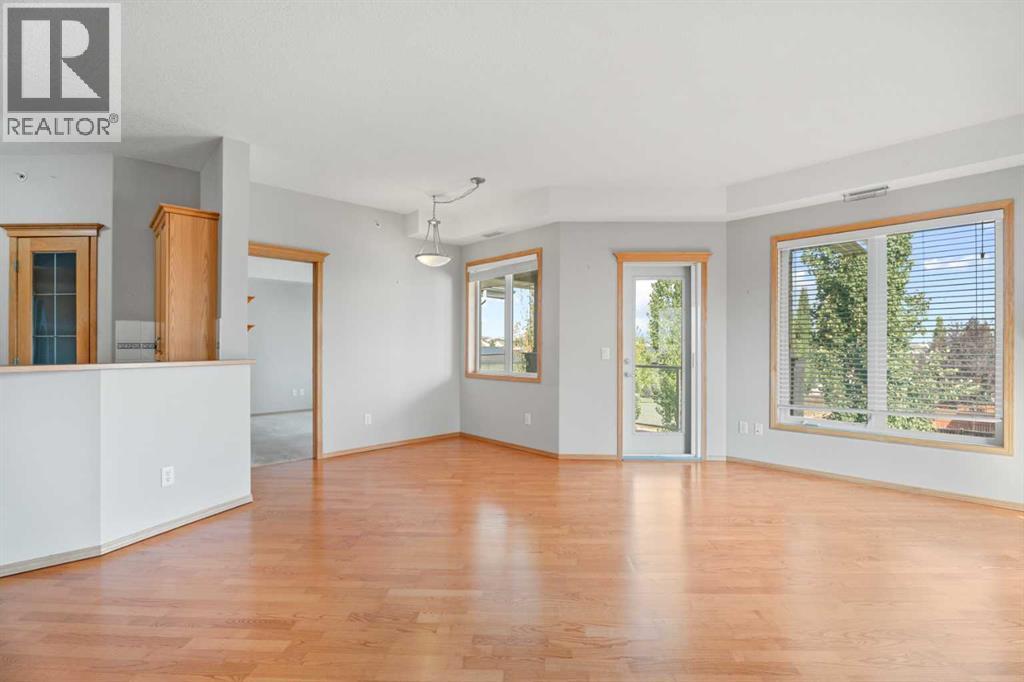 Single Family House for Sale in   Everstone Drive SW Evergreen Calgary 