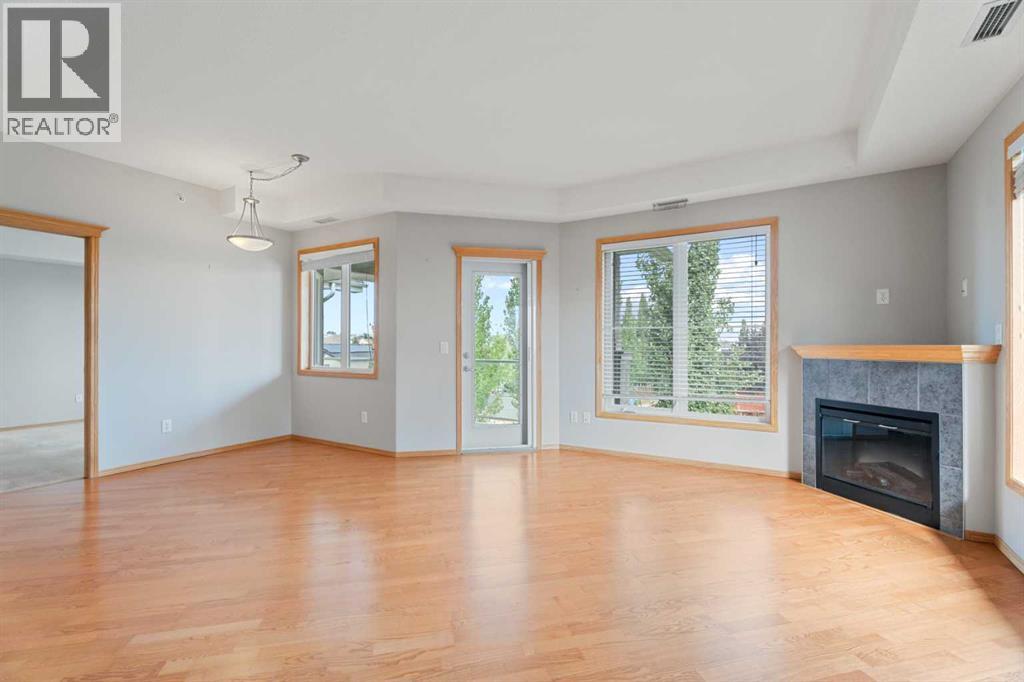 Single Family House for Sale in   Everstone Drive SW Evergreen Calgary 