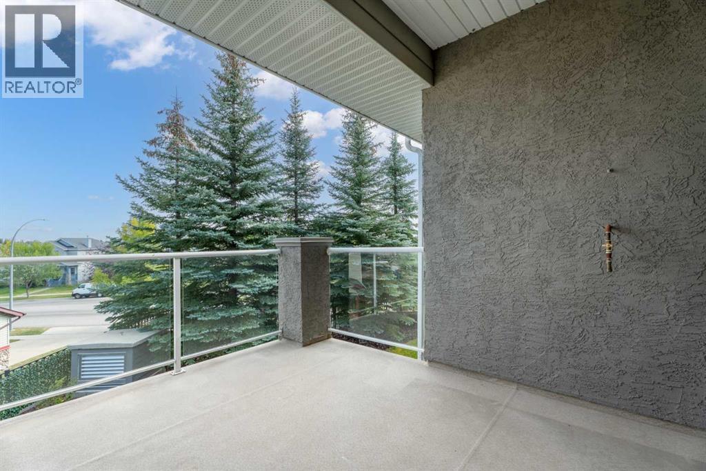 Single Family House for Sale in   Everstone Drive SW Evergreen Calgary 