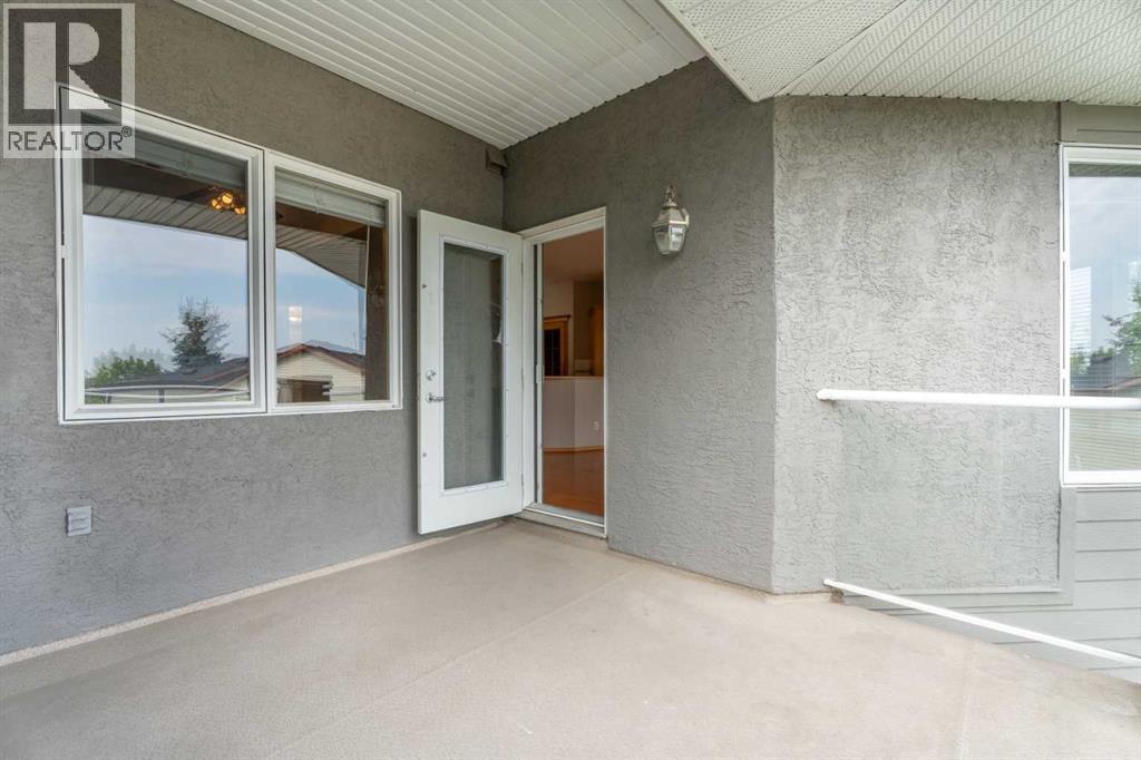 Single Family House for Sale in   Everstone Drive SW Evergreen Calgary 