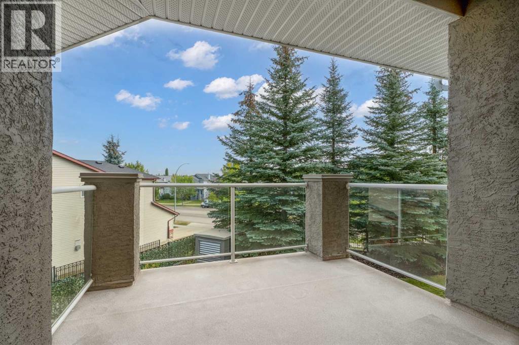 Single Family House for Sale in   Everstone Drive SW Evergreen Calgary 