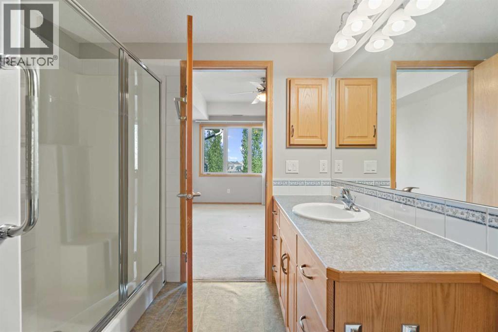 Single Family House for Sale in   Everstone Drive SW Evergreen Calgary 