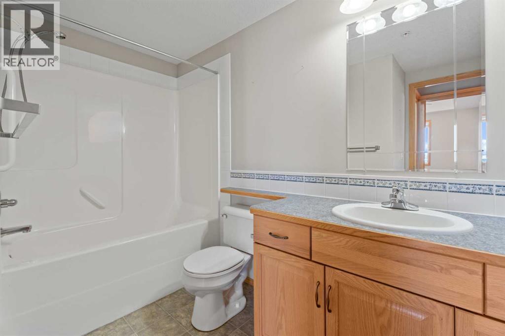 Single Family House for Sale in   Everstone Drive SW Evergreen Calgary 