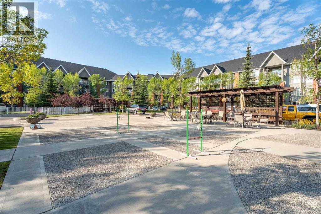 Single Family House for Sale in   Everstone Drive SW Evergreen Calgary 