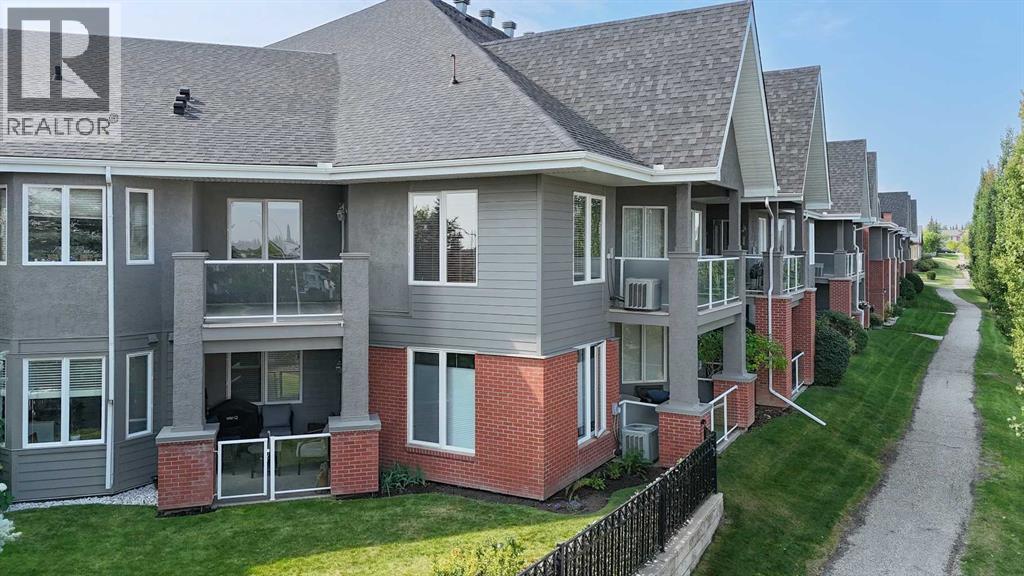 Single Family House for Sale in   Everstone Drive SW Evergreen Calgary 