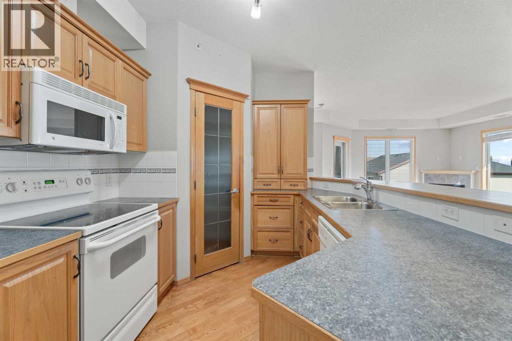 Single Family House for Sale in   Everstone Drive SW Evergreen Calgary 