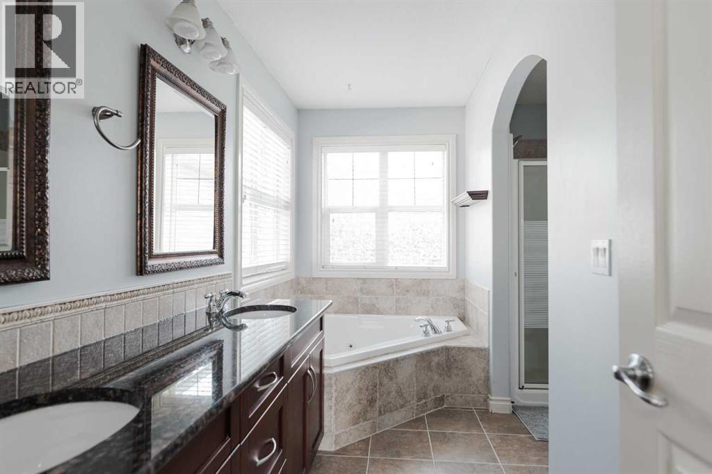 237 Crown Creek Lane, Fort McMurray