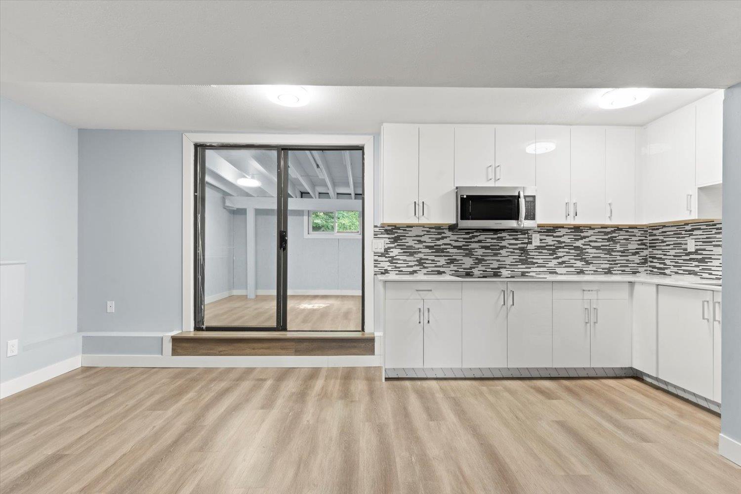 7976 TANAGER STREET, Mission