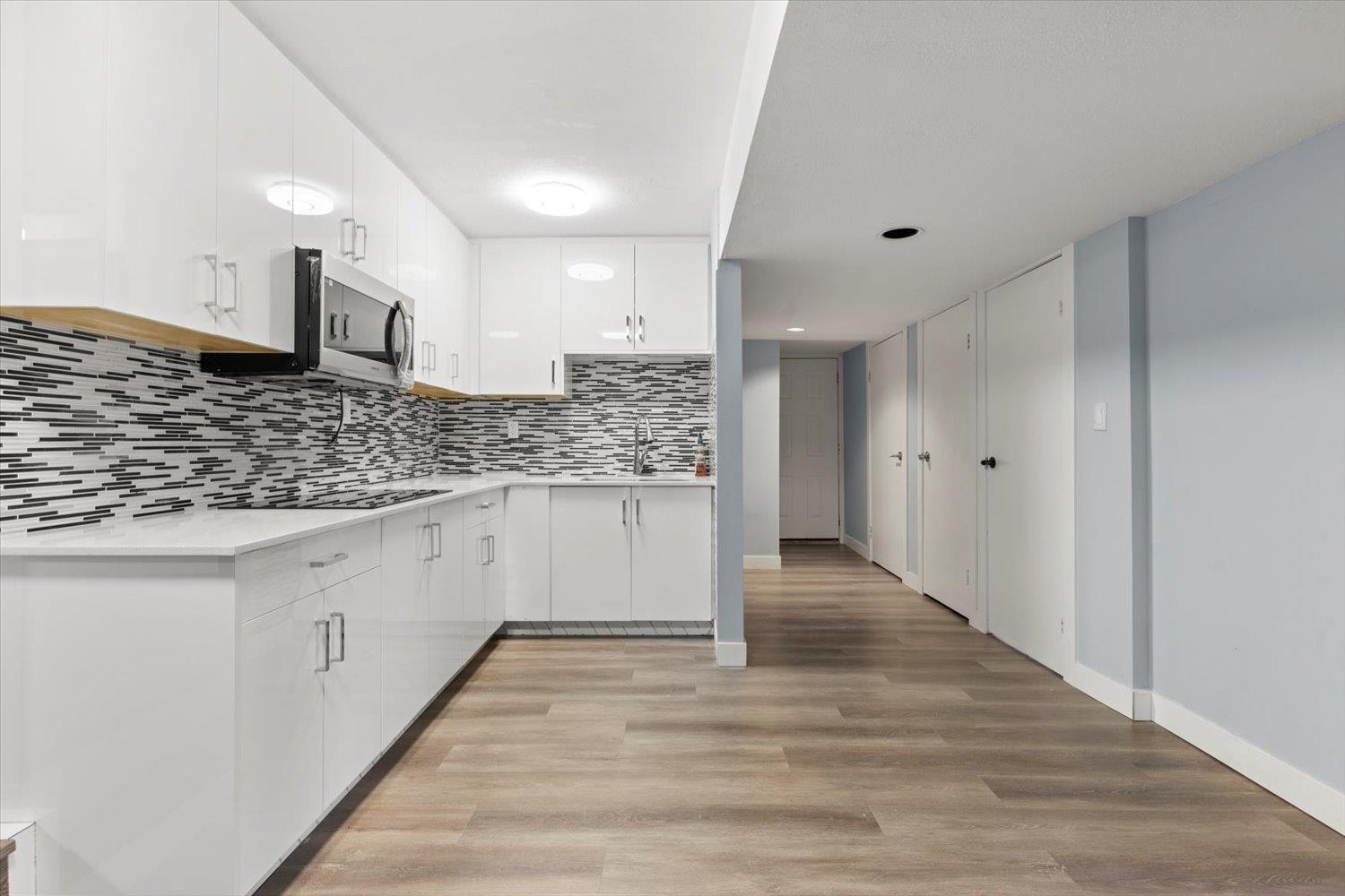 7976 TANAGER STREET, Mission