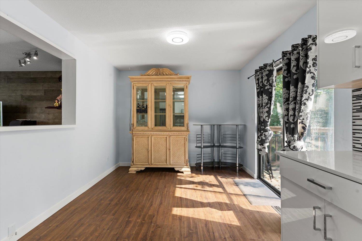 7976 TANAGER STREET, Mission