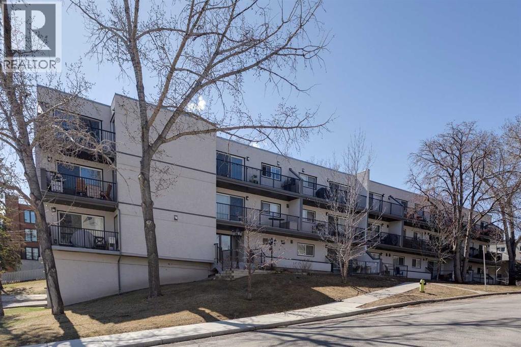 Single Family House for Sale in    Avenue NE Crescent Heights Calgary 