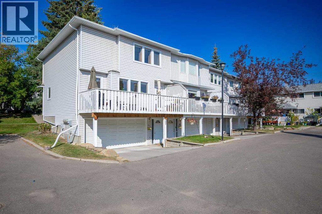 651 Killarney Glen Court SW, Calgary, Alberta