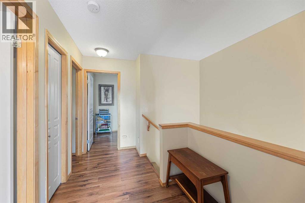 Single Family House for Sale in  Killarney Glen Court SW Killarney/Glengarry Calgary 