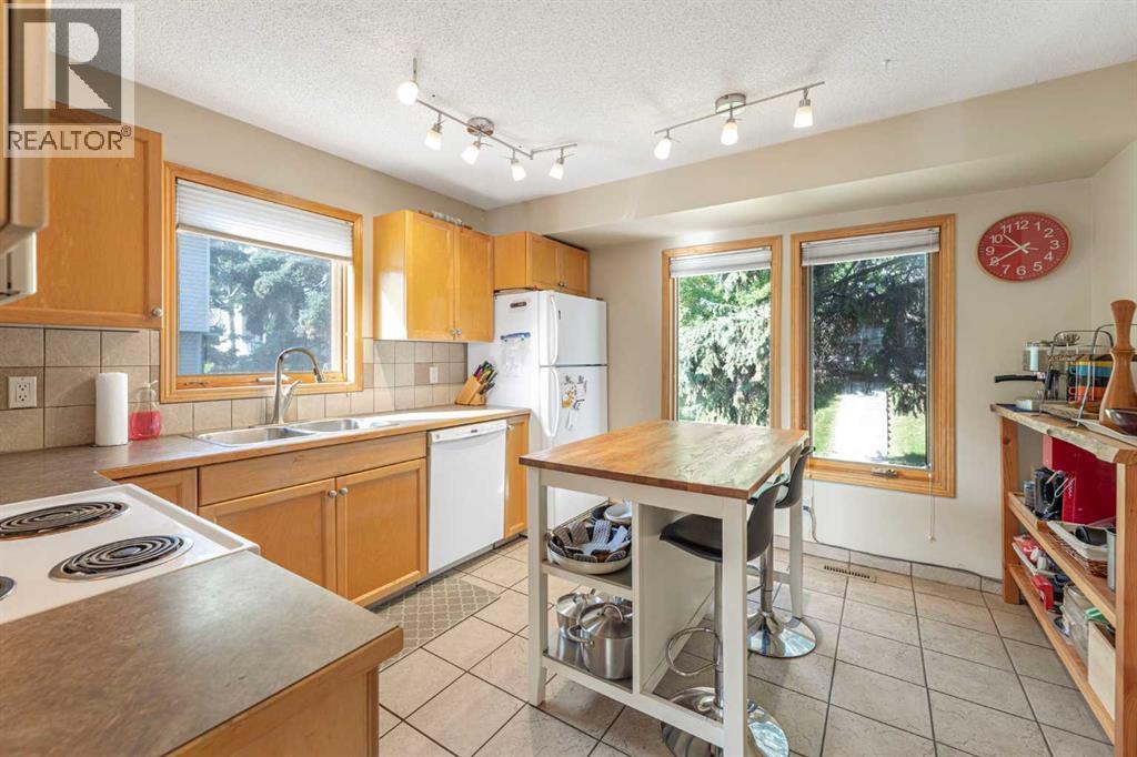 Single Family House for Sale in  Killarney Glen Court SW Killarney/Glengarry Calgary 