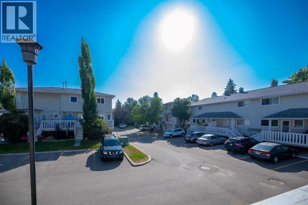 Single Family House for Sale in  Killarney Glen Court SW Killarney/Glengarry Calgary 