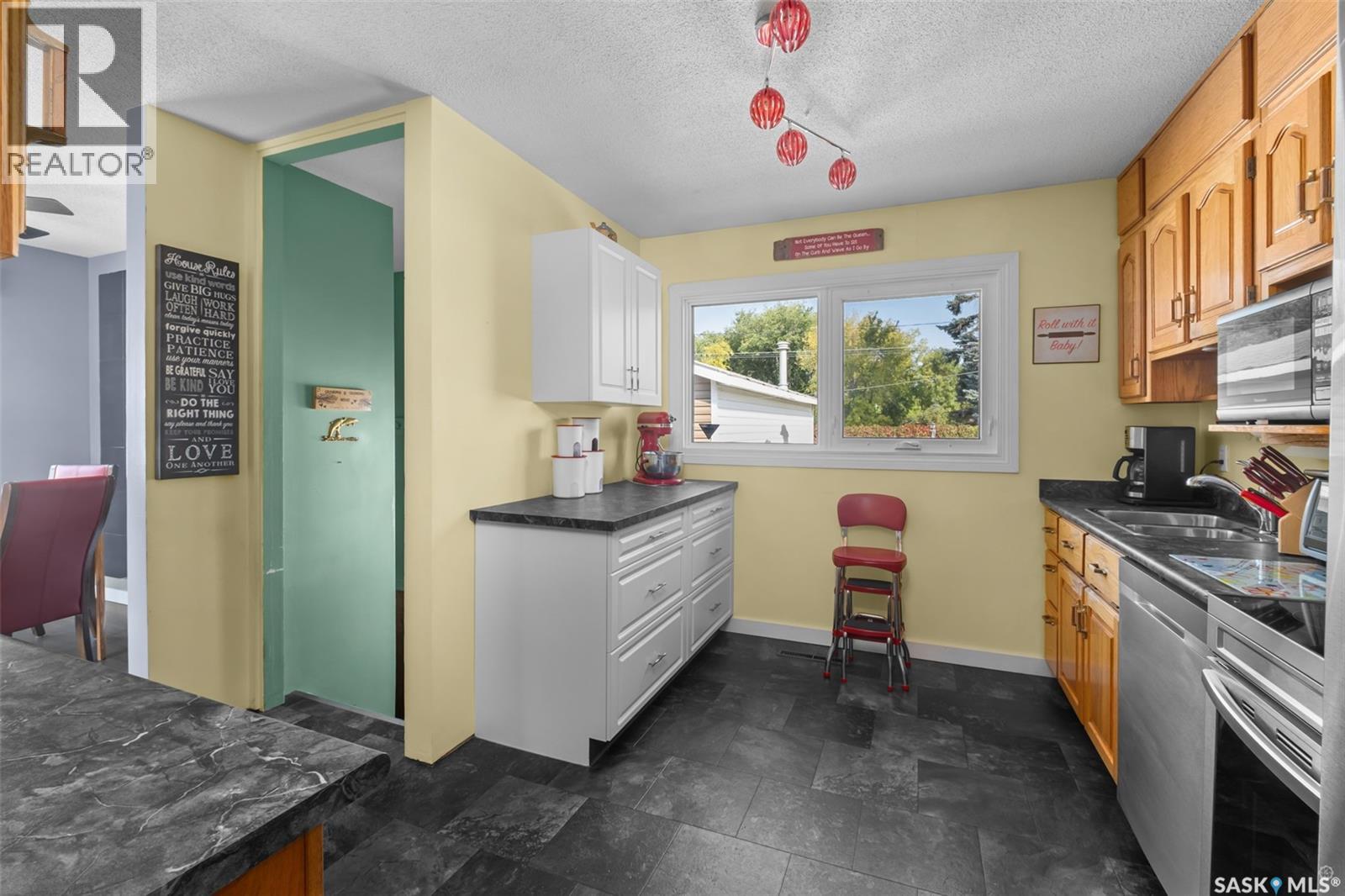 Single Family House Bungalow for Sale in  th STREET E Prince Albert 