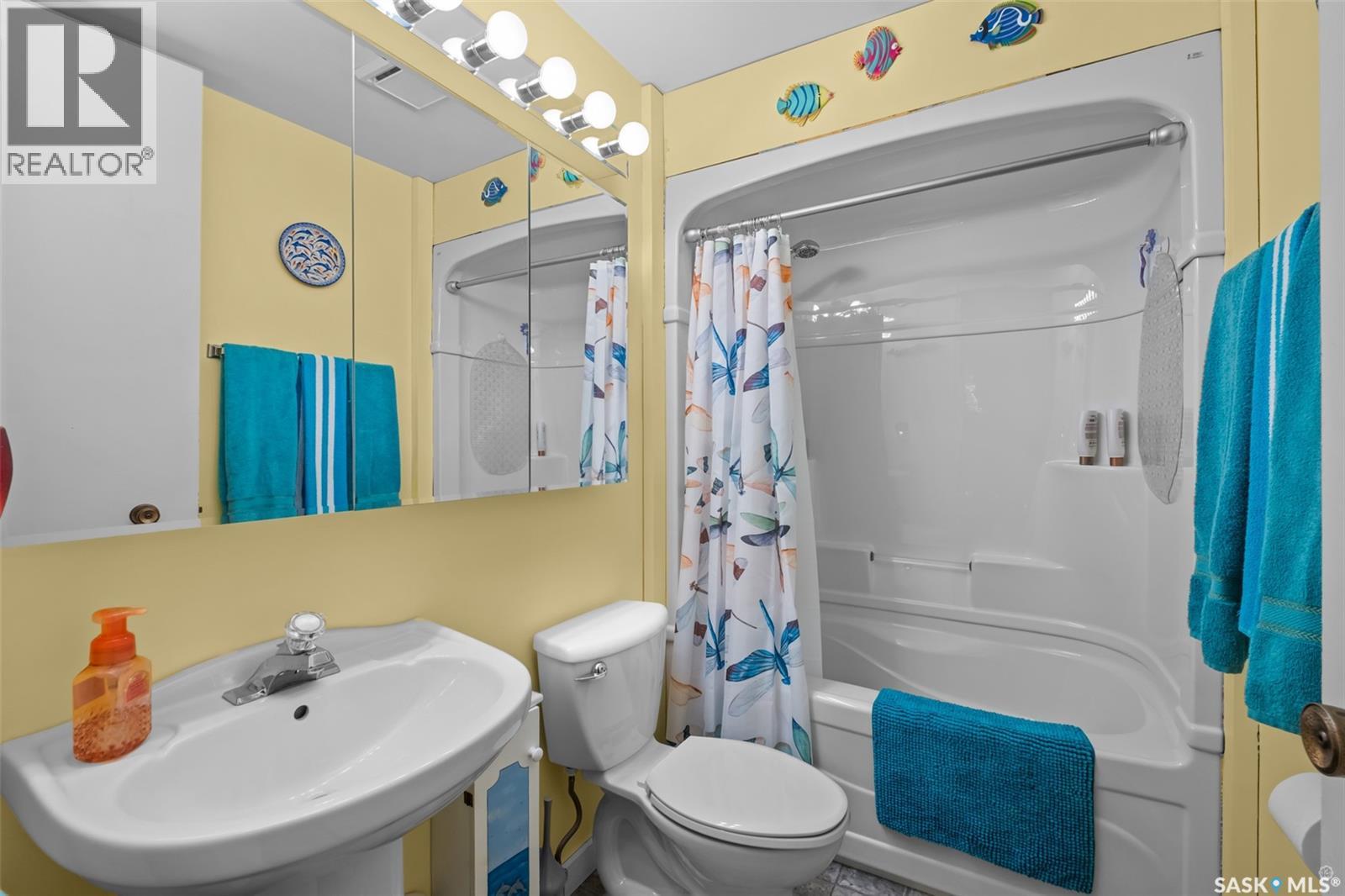 Single Family House Bungalow for Sale in  th STREET E Prince Albert 