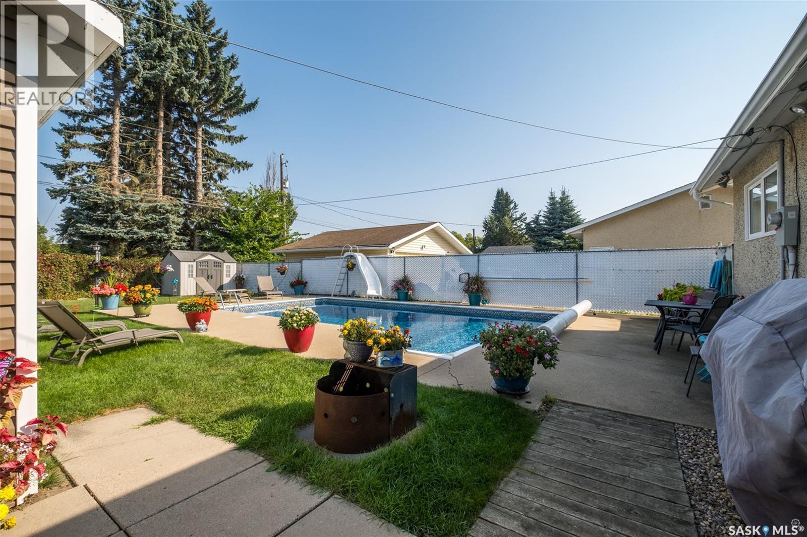 Single Family House Bungalow for Sale in  th STREET E Prince Albert 