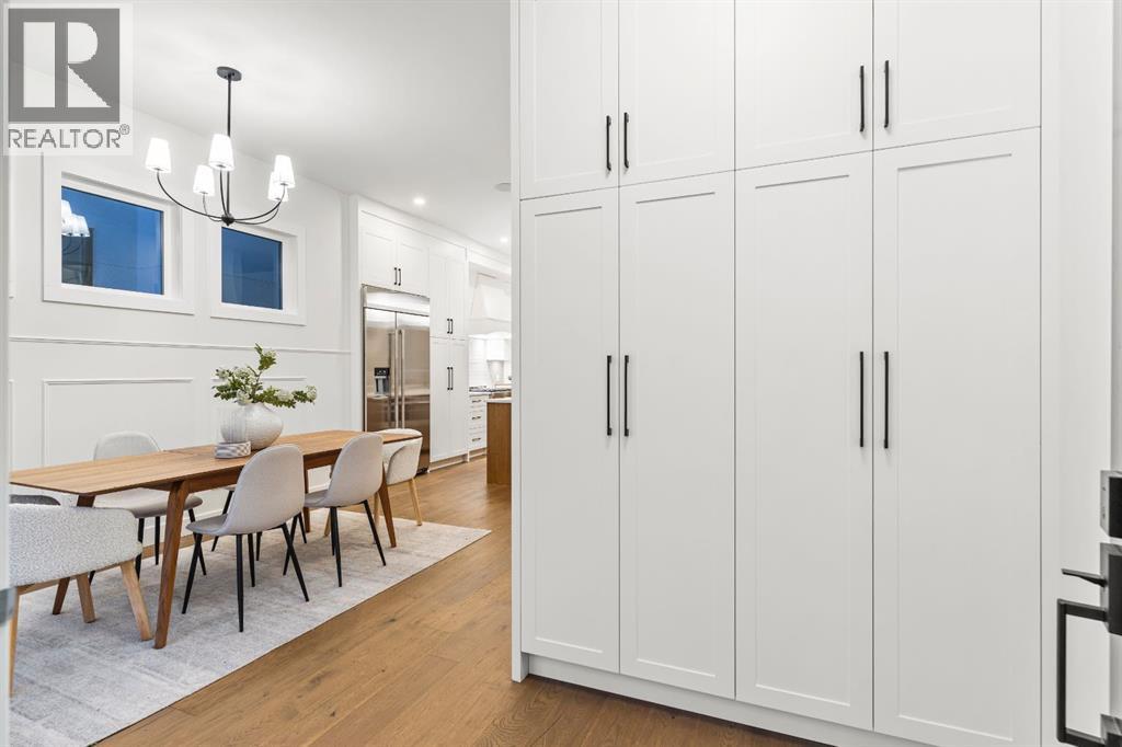 Single Family House for Sale in   Avenue NW West Hillhurst Calgary 