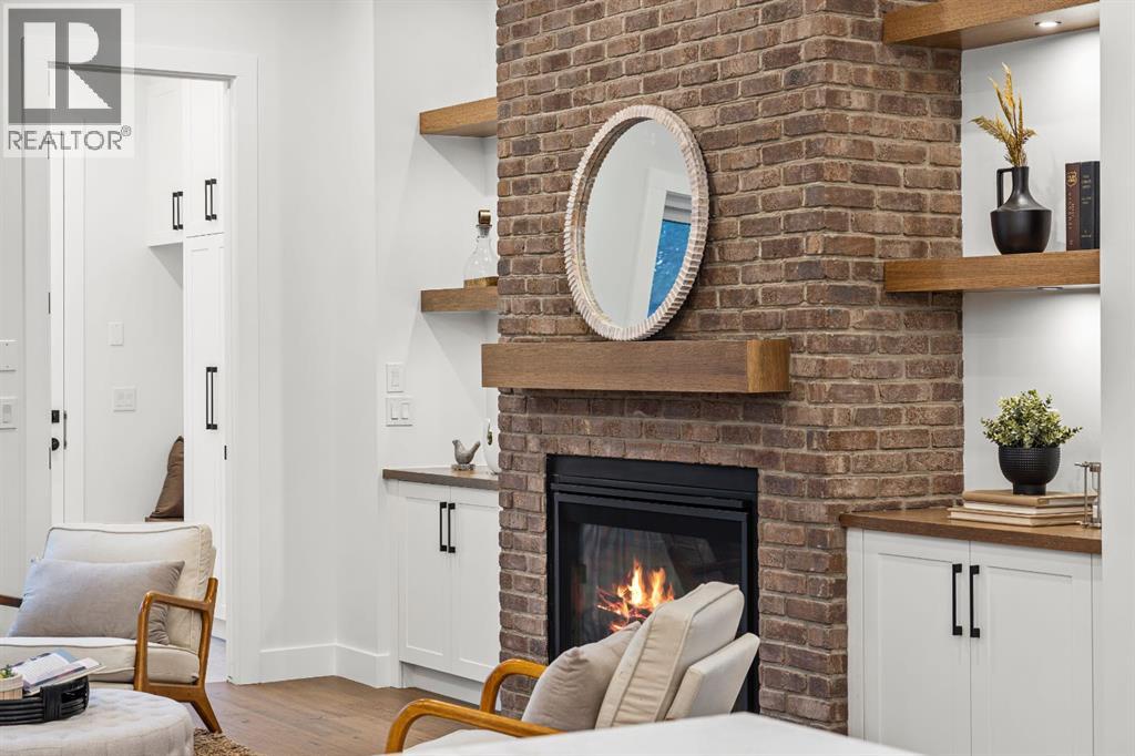 Single Family House for Sale in   Avenue NW West Hillhurst Calgary 