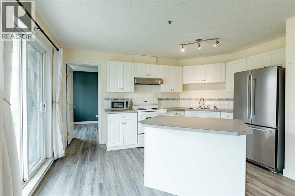 Single Family House for Sale in   Valleyview Park SE Dover Calgary 