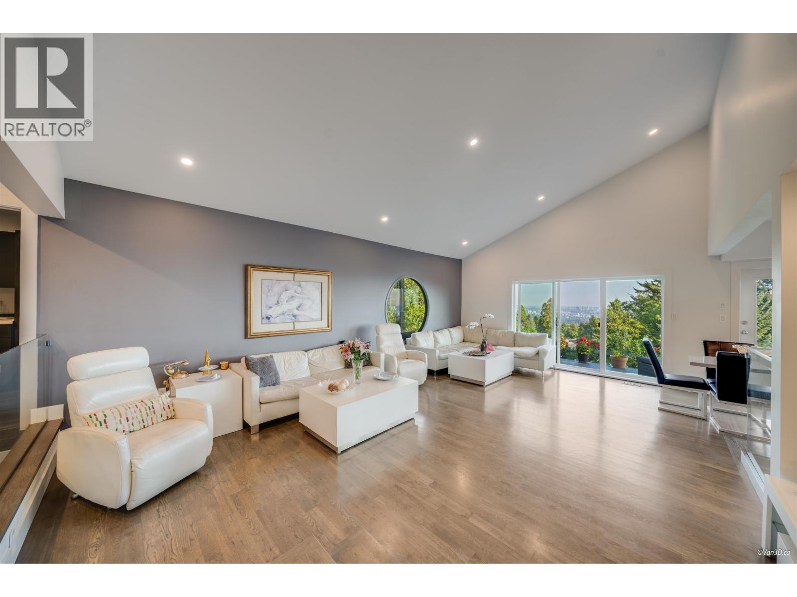 1135 GROVELAND COURT, West Vancouver