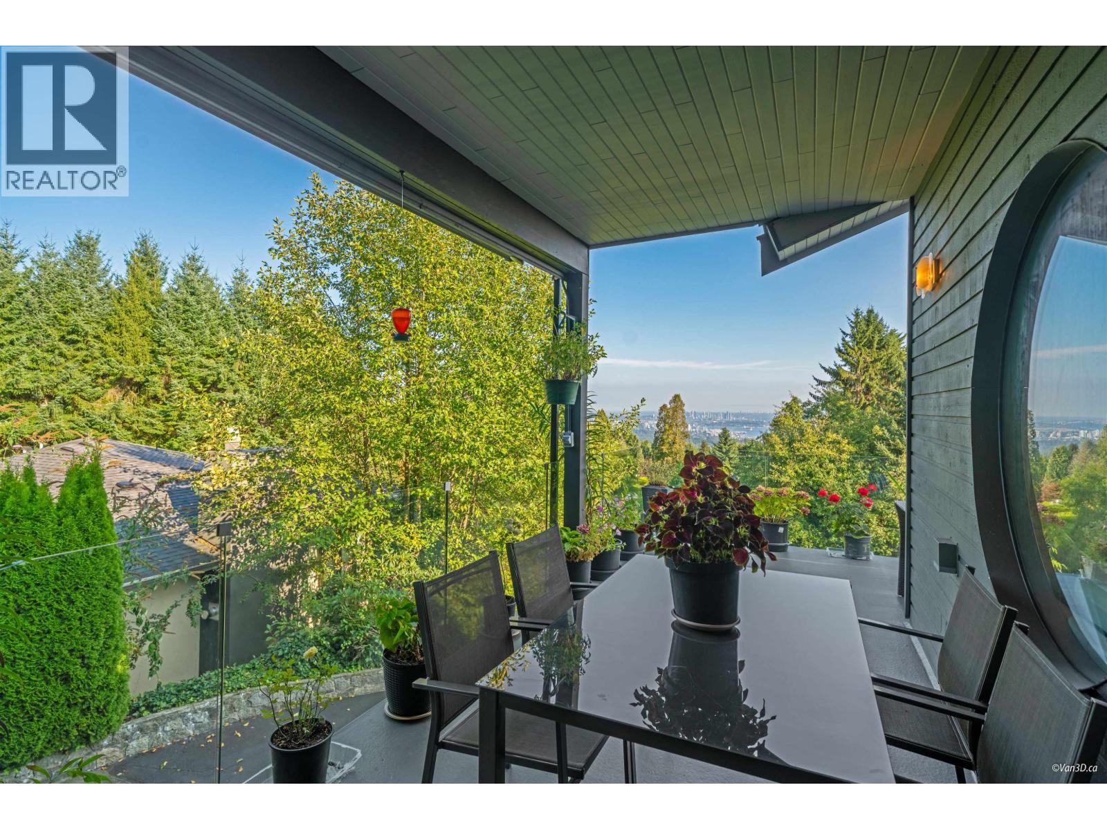 1135 GROVELAND COURT, West Vancouver