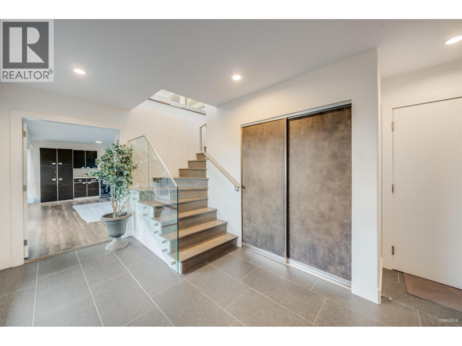 1135 GROVELAND COURT, West Vancouver