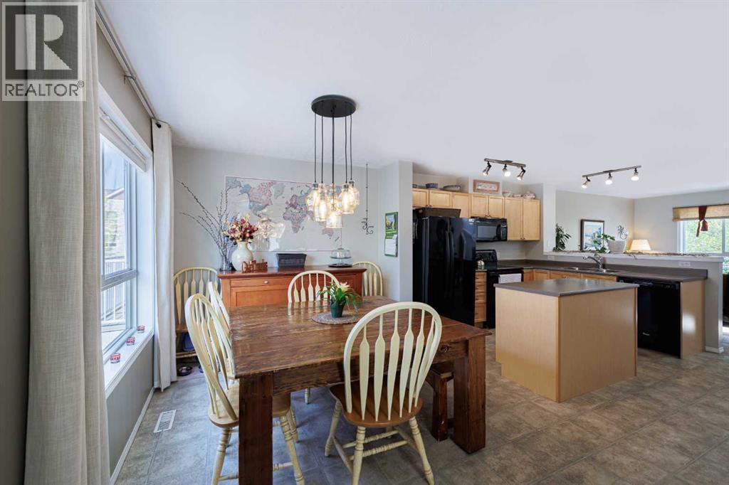 Single Family House for Sale in  Tuscany Court NW Tuscany Calgary 