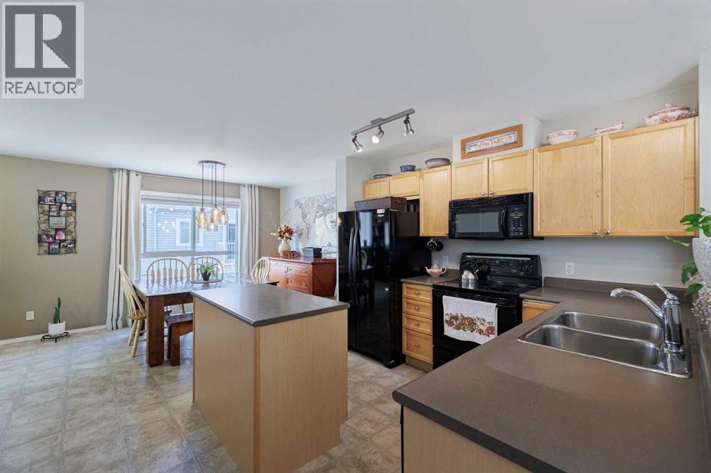 Single Family House for Sale in  Tuscany Court NW Tuscany Calgary 