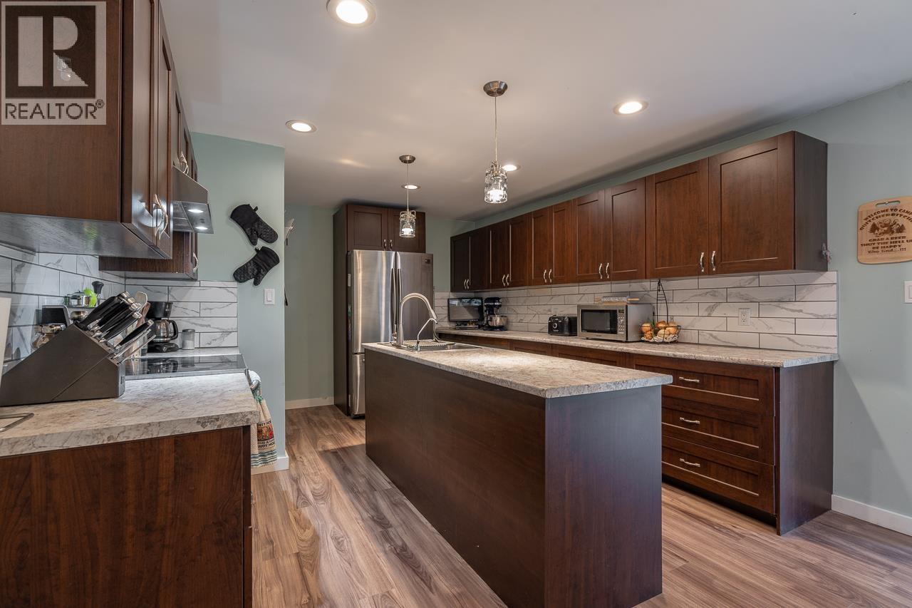 260 DOGWOOD AVENUE - 14