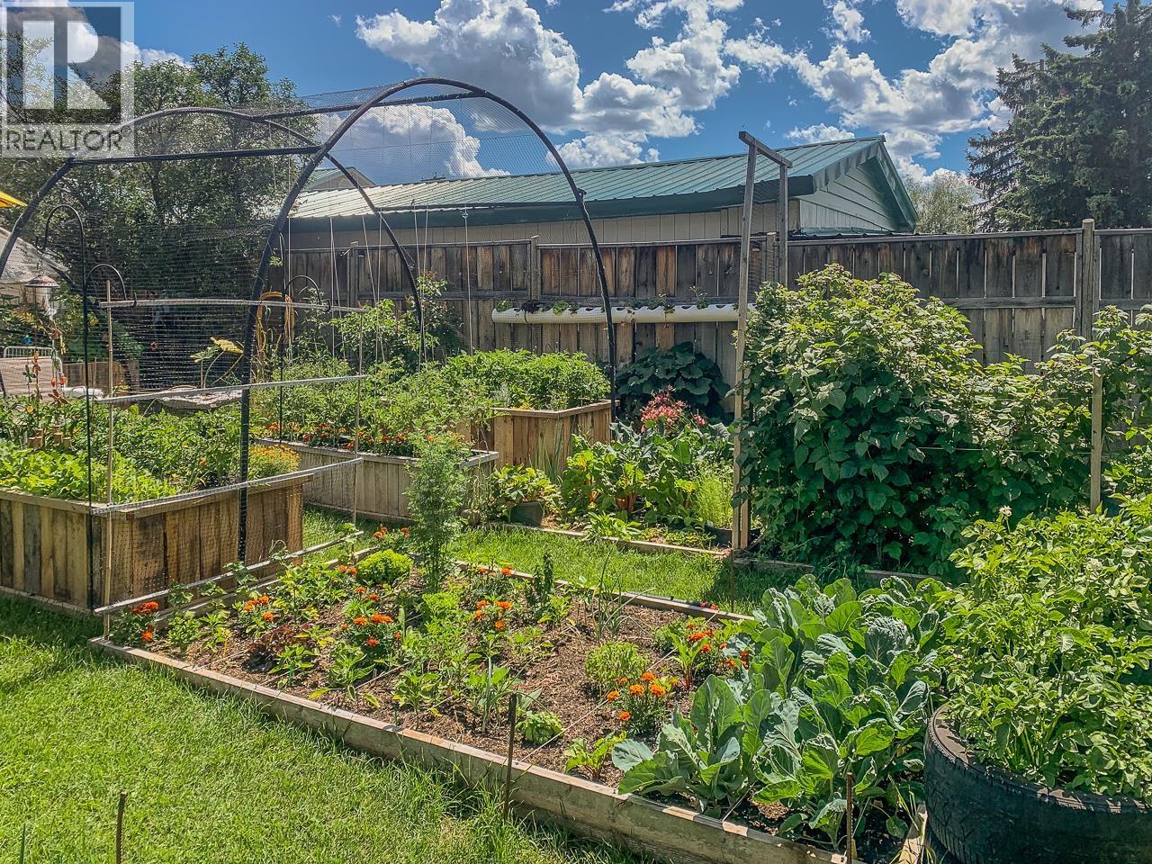 260 DOGWOOD AVENUE - 34