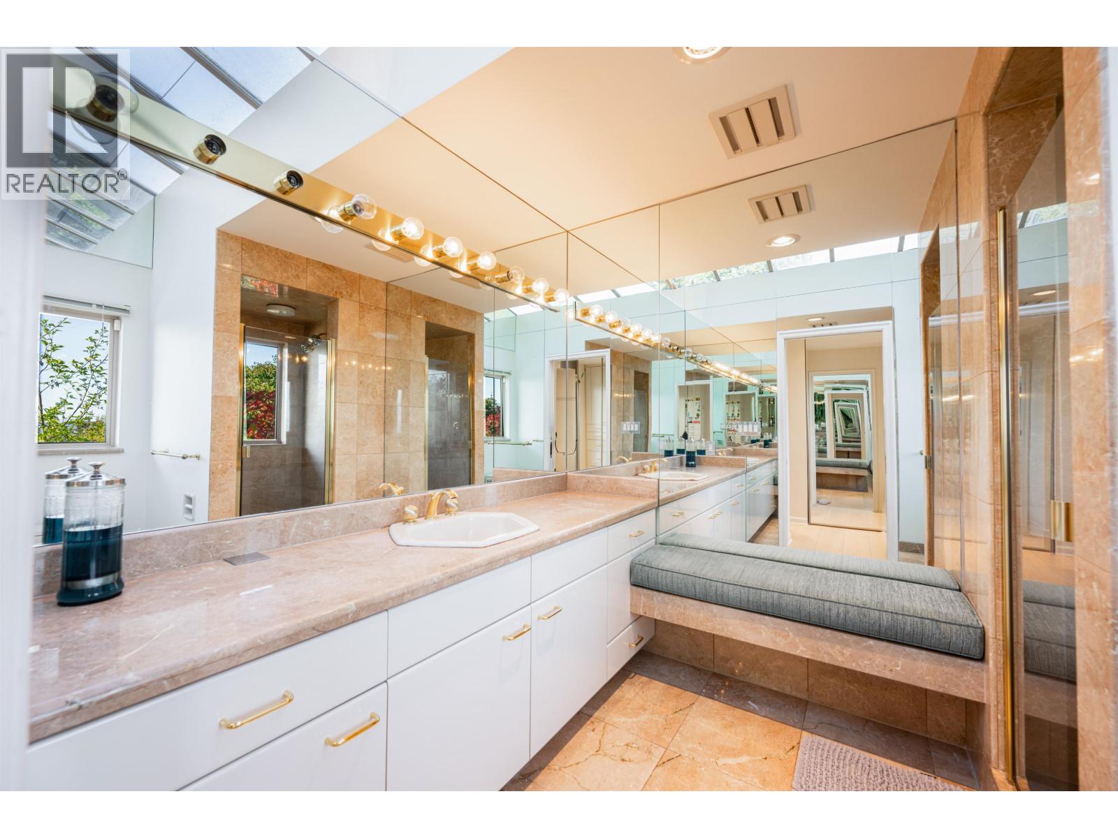 4060 ALMONDEL ROAD, West Vancouver