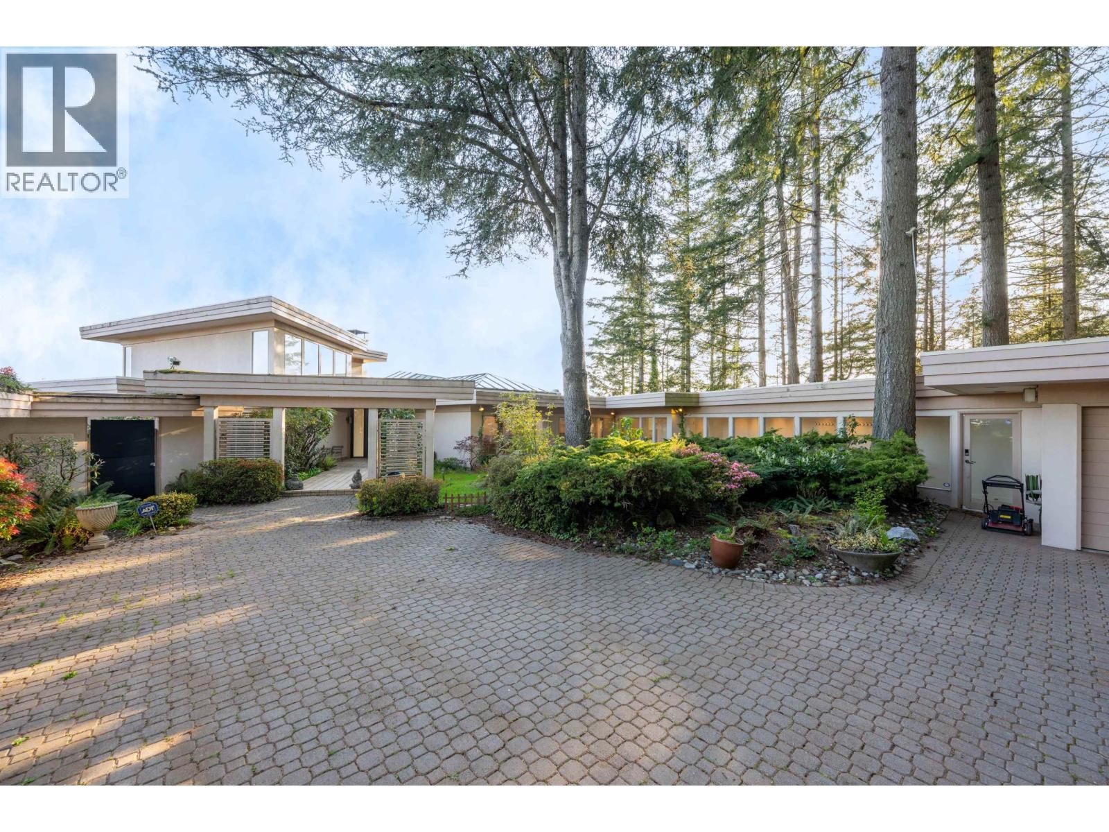 4060 ALMONDEL ROAD, West Vancouver