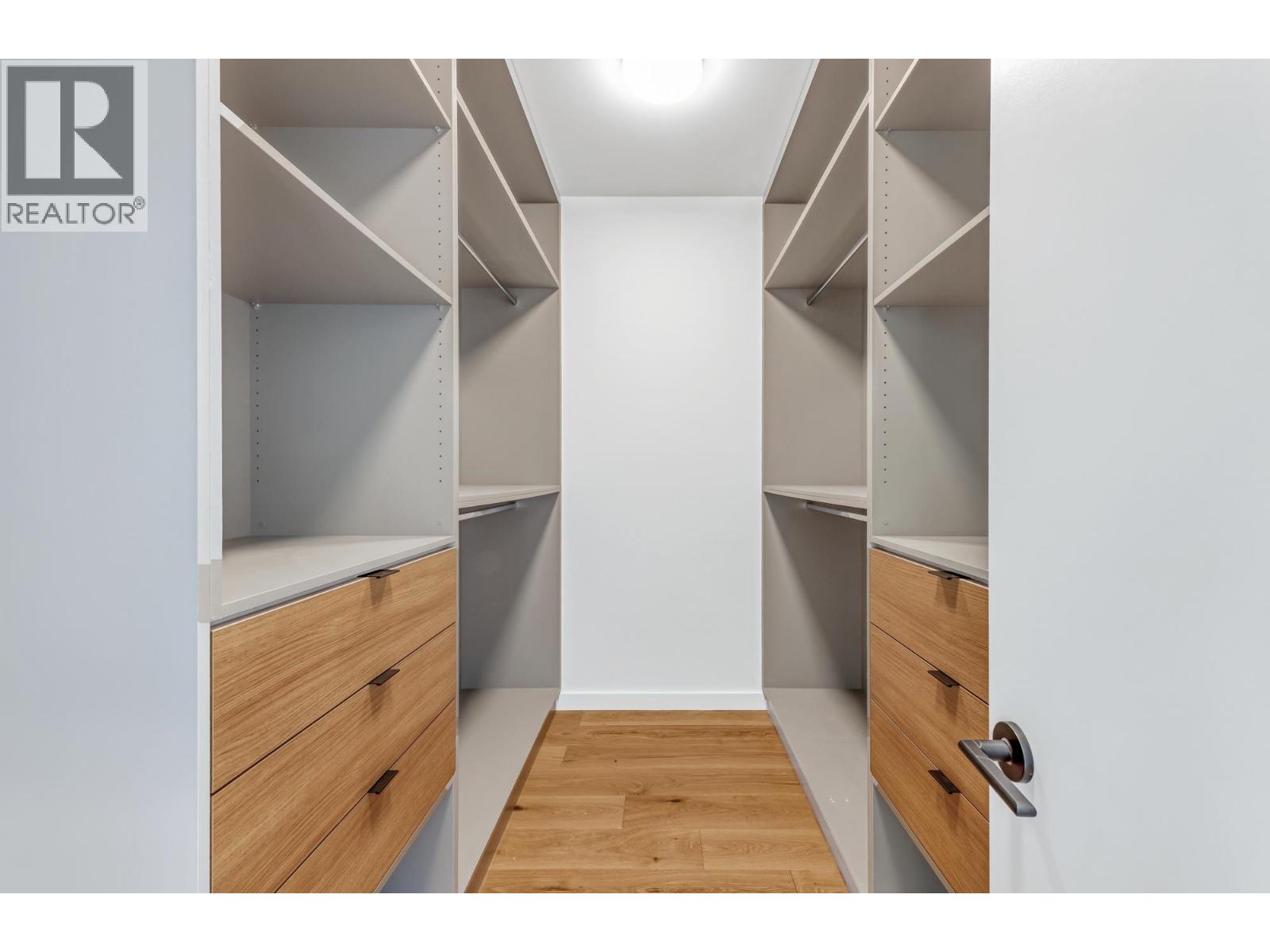2943 HUCKLEBERRY DRIVE, Squamish